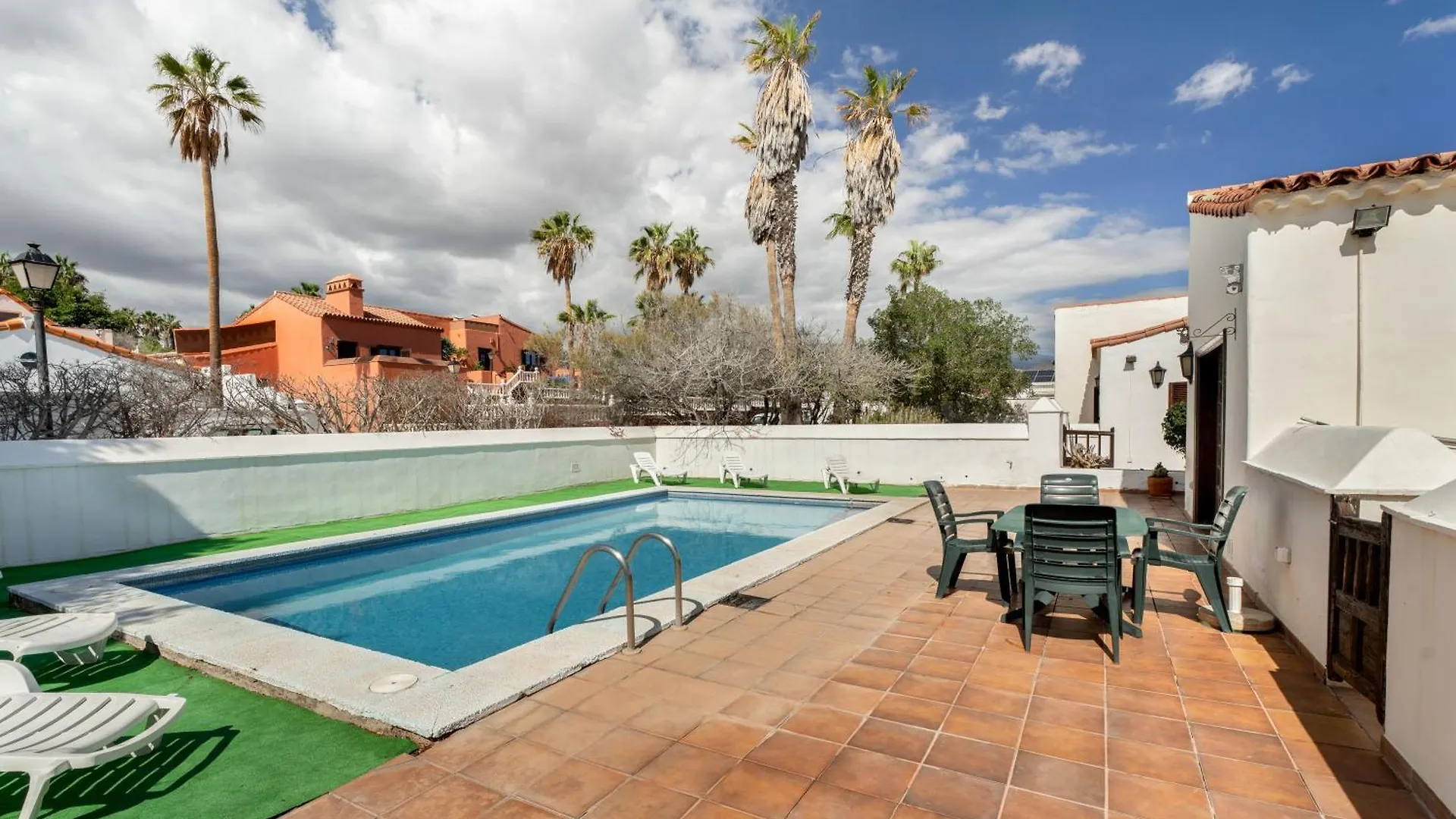 3-Bedroom Villa In Golf Del Sur San Miguel de Abona 0*,